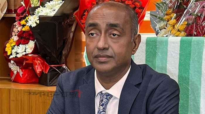 দীর্ঘস্থায়ী গণতন্ত্রের পথে যেতে তত্ত্বাবধায়ক সরকারে ফিরতে চাই: অ্যাটর্নি জেনারেল