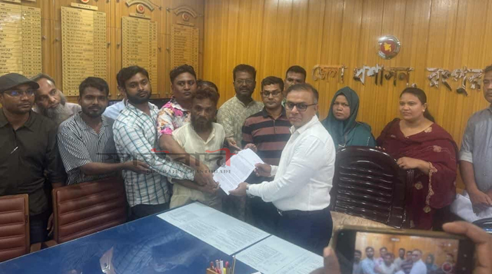 প্রেসক্লাব রংপুর উন্মুক্তকরণ প্রক্রিয়ায় বাধা দিচ্ছে অপশক্তি