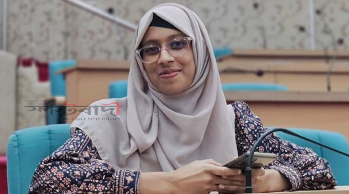 ছাত্রদলকে ভোট দিতে ঢাবি ছাত্রীকে ফোন জেলা বিএনপি সভাপতির, নিরাপত্তা নিয়ে উদ্বিগ্ন