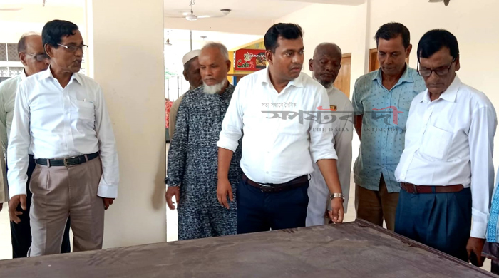 গোপালগঞ্জে টিআরসি পদে নিয়োগ সংক্রান্তে লিখিত পরীক্ষা সুষ্ঠুভাবে সম্পন্নের লক্ষ্যে জেলা পুলিশের প্রেস ব্রিফিং