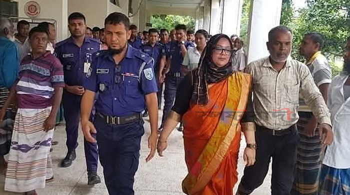 সাংবাদিক নির্যাতনের মামলায় কুড়িগ্রামের সাবেক ডিসি কারাগারে