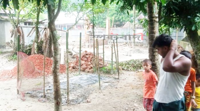 নান্দাইলে কবরস্থানে রহস্যজনক আগুন, এলাকাবাসীর উদ্বেগ