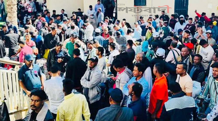 লিবিয়া থেকে দেশে ফিরলেন ৩০৯ বাংলাদেশি