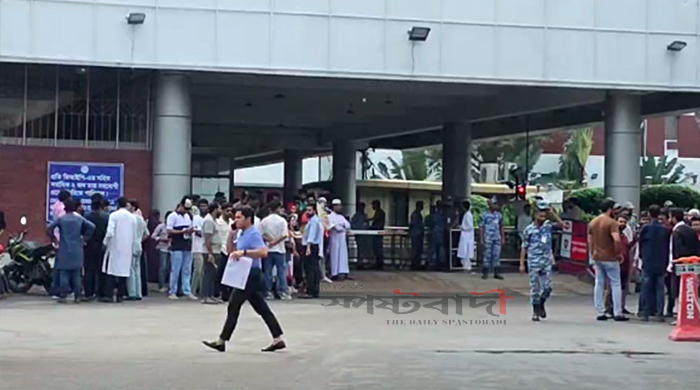 সাংবাদিকদের লাঞ্ছিতের অভিযোগ, এনসিপির সংবাদ সম্মেলন বয়কট