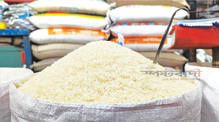 পাইকারি বাজারে কমলেও খুচরায় কমেনি চালের দাম ক্রেতাদের দাবি