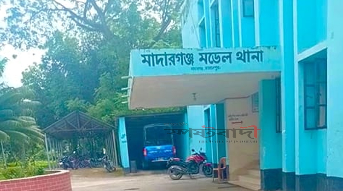 জামালপুরে চাঁদা না পেয়ে ছাত্রদলের তিন নেতার উপর সন্ত্রাসী হামলা