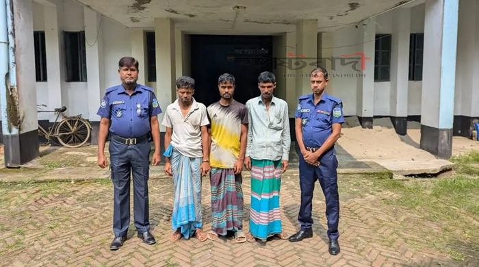 জামালপুরে মাদক সহ তিন মাদক ব্যবসায়ী আটক
