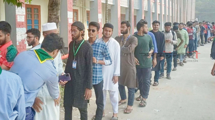 রাকসু নির্বাচনের ভোটগ্রহণ শুরু
