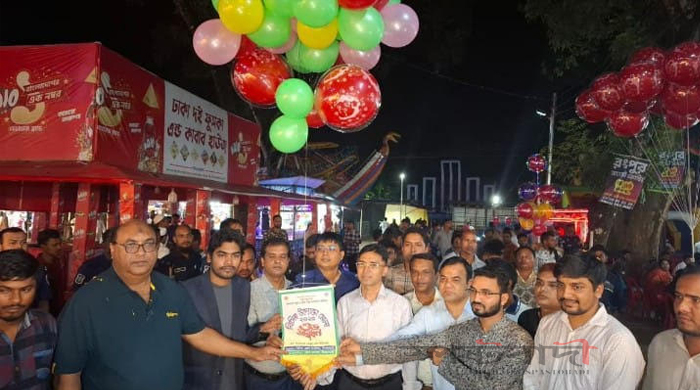 নীলফামারী কেন্দ্রীয় শহিদ মিনার চত্বরে ১০ দিনব্যাপী ক্ষুদ্র ও কুটিরশিল্প মেলা শুরু