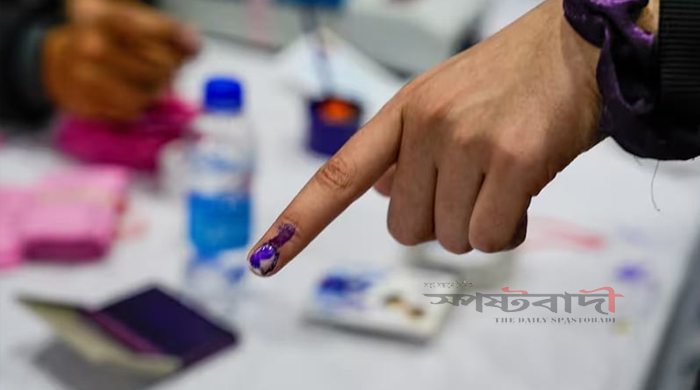 বিতর্কিত কর্মকাণ্ডে ভোটাধিকার হরণের শঙ্কা