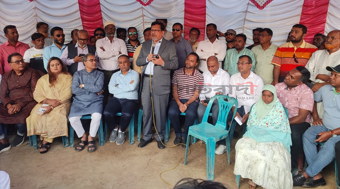 আমরা বিএনপি পরিবার অসহায় মানুষের অভিভাবক হয়ে থাকবে- এ্যাড. শিমুল বিশ্বাস